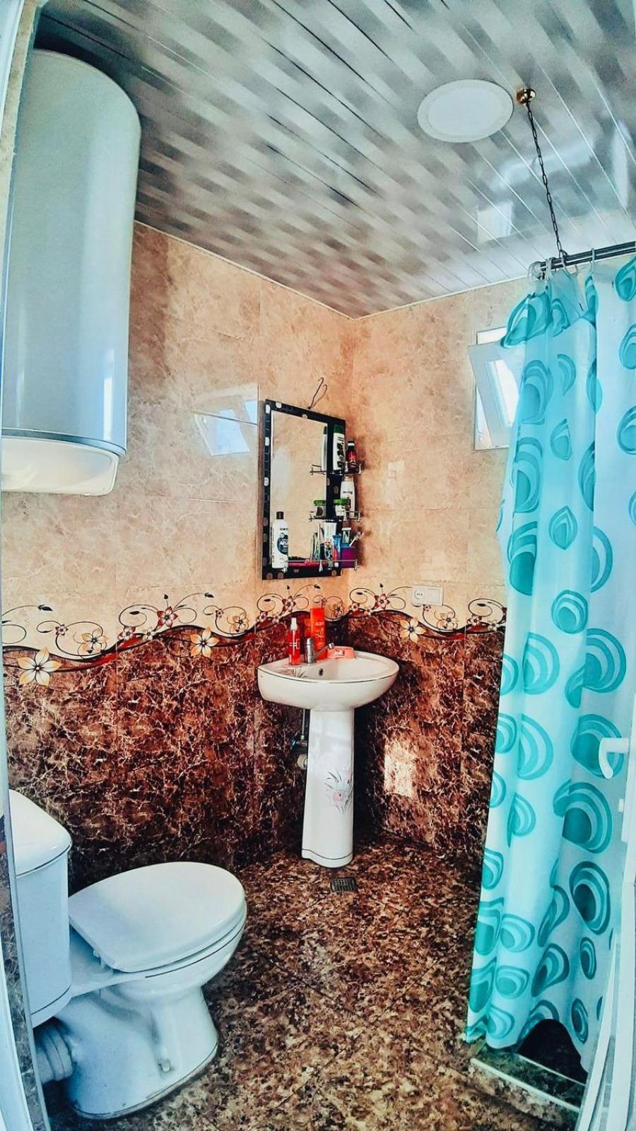 Vaso'S Guesthouse Katskhi Extérieur photo